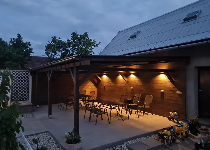 Friendly House In Boretice